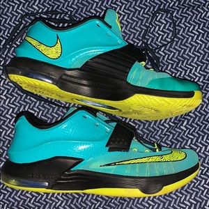 KD 7 Uprising sz. 11.5